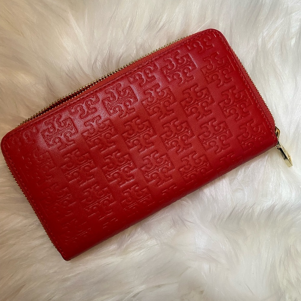 Beautiful red Tory Burch wallet